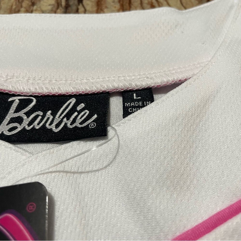 Barbie - Picture 4 of 8